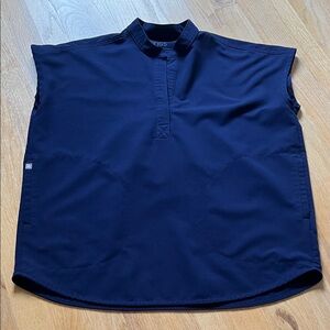 Figs Rafaela Oversized Scrub Top in navy